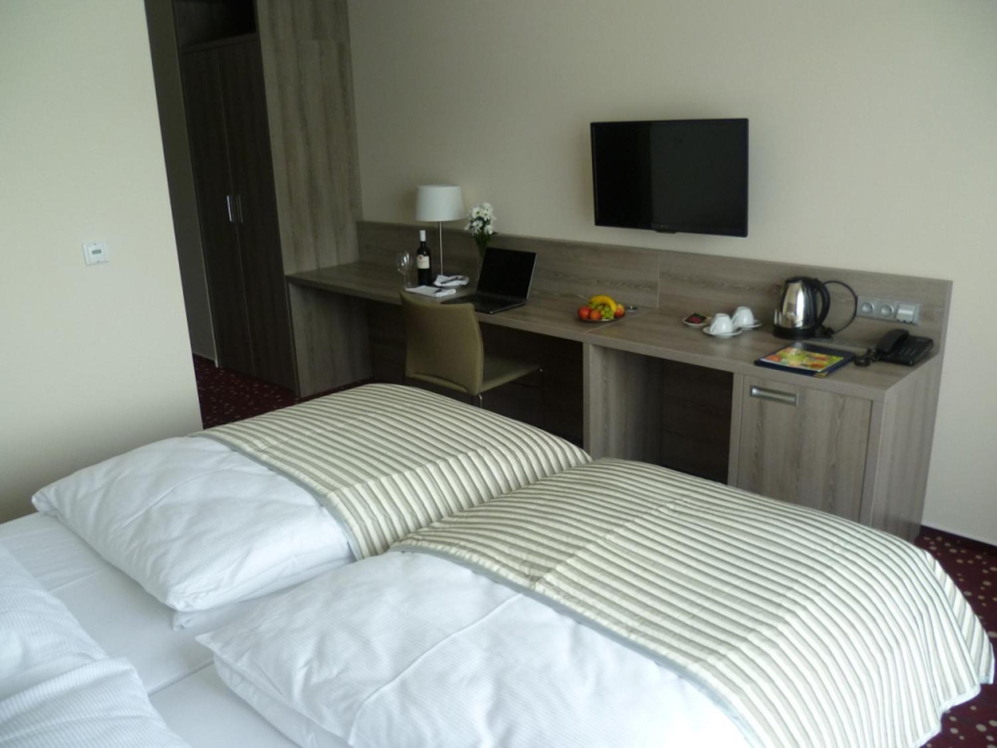 Ea Hotel Kraskov Stary Dvur Экстерьер фото
